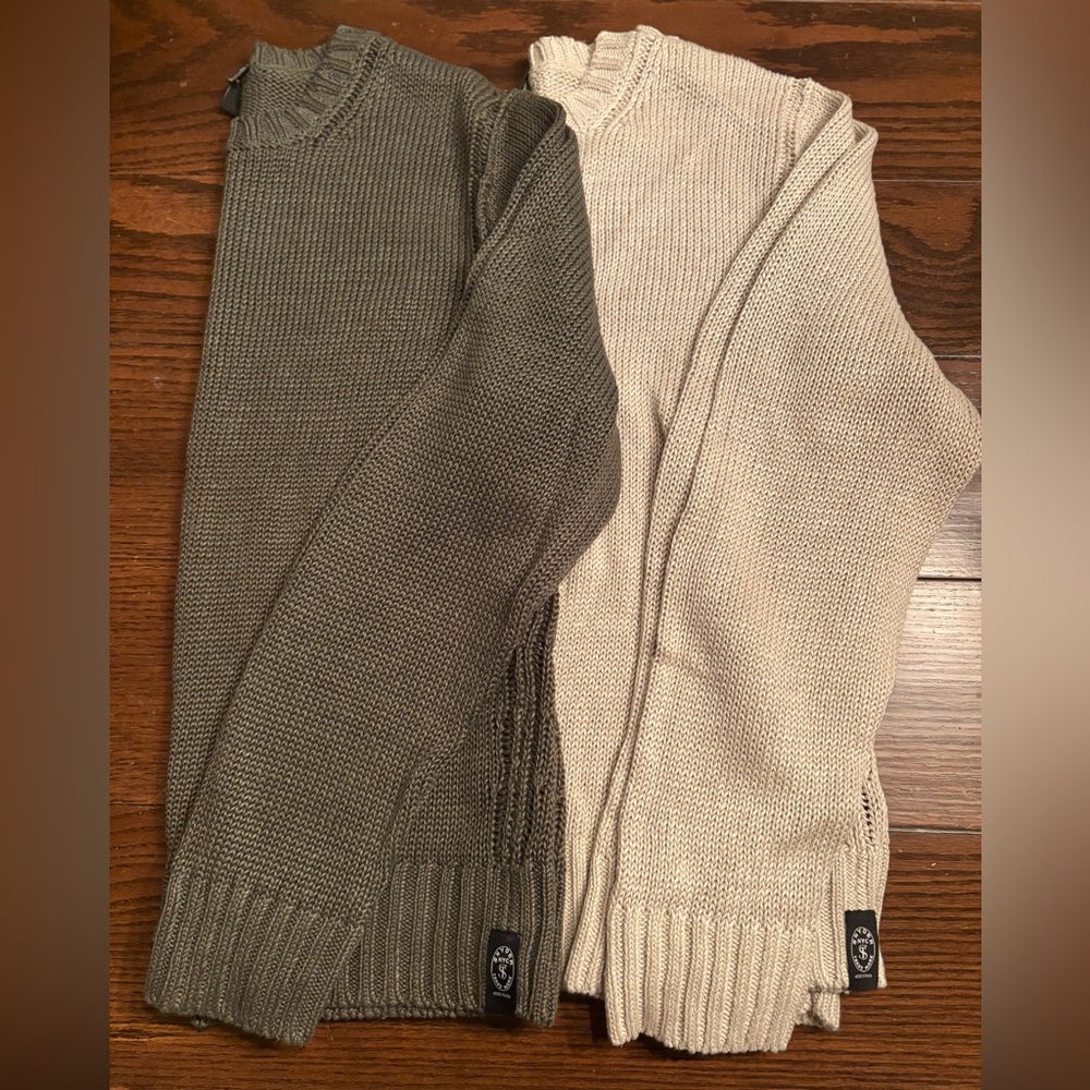 Todd Snyder Olive and Cream Crewneck Sweaters - Men’s size Medium